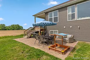 204 Ira Spring Rd, Holland, MI 49423 - Photo 38