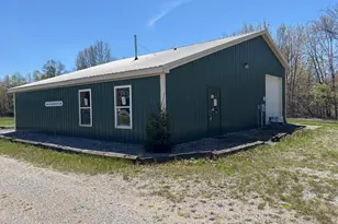 10991 US-31, Manistee, MI 49660 - Photo 2