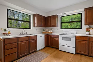2224 Rivenoak Ct, Ann Arbor, MI 48103 - Photo 18