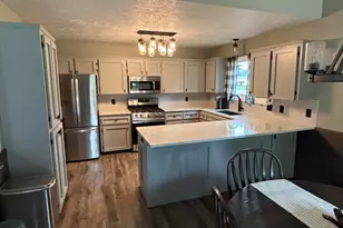 7532 Woodcliff Dr, Hudsonville, MI 49426 - Photo 12