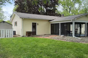 250 Lois Dr, Battle Creek, MI 49015 - Photo 28