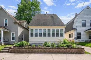 130 Palmer St NE, Grand Rapids, MI 49505 - Photo 2