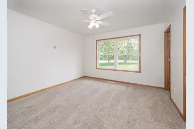 54163 Ridgeview Circle, Paw Paw, MI 49079 - Photo 14