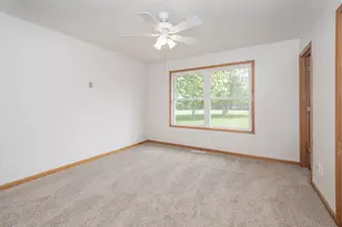 54163 Ridgeview Cir, Paw Paw, MI 49079 - Photo 14