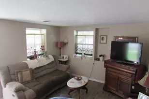 430 W Race St, Leslie, MI 49251 - Photo 2