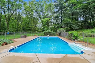 6588 White Pines Dr, Brighton, MI 48116 - Photo 42