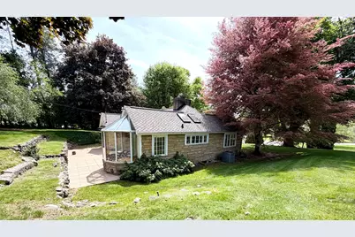19 S Moorland Drive, Battle Creek, MI 49015 - Photo 4