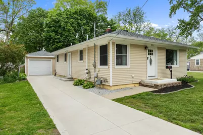 2515 De Laat Avenue SW, Wyoming, MI 49519 - Photo 2