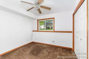 3828 Giddings Ave SE, Grand Rapids, MI 49508 - Photo 16