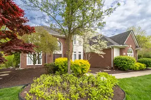 25842 Arcadia Dr, Novi, MI 48374 - Photo 4