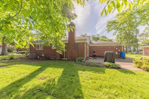 2841 Pebble Creek Dr, Ann Arbor, MI 48108 - Photo 44