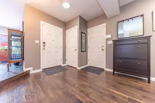 2841 Pebble Creek Dr, Ann Arbor, MI 48108 - Photo 4