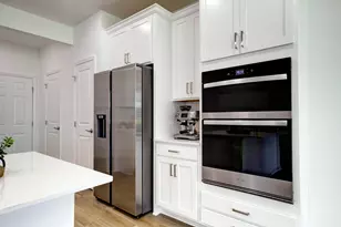 5606 Corgi Dr, Ann Arbor, MI 48108 - Photo 8