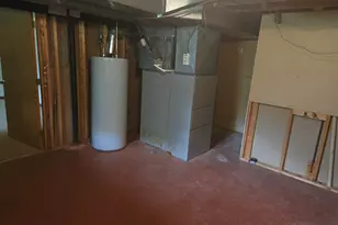 5827 Pine View Dr, Ypsilanti, MI 48197 - Photo 32