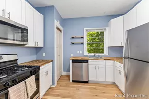 921 Temple St SE, Grand Rapids, MI 49507 - Photo 4
