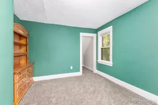 921 Temple St SE, Grand Rapids, MI 49507 - Photo 12