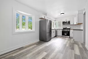 7132 S 27th St, Scotts, MI 49088 - Photo 6