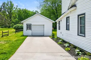 736 4 Mile Rd NE, Grand Rapids, MI 49525 - Photo 2