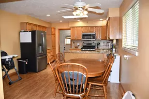 6404 Ardmore Ave, Jenison, MI 49428 - Photo 8