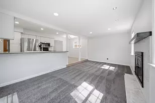 10052 Wolfriver Dr, Plymouth, MI 48170 - Photo 16
