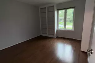 741 Woods Ct, Walled Lake, MI 48390 - Photo 16