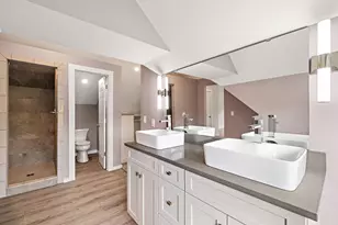 637 Fairview Ave NE, Grand Rapids, MI 49503 - Photo 38