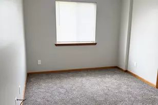 9669 Wildflower Ct, Van Buren Township, MI 48111 - Photo 10