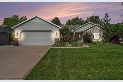7161 Pine Oak Lane, Hudsonville, MI 49426 - Photo 2