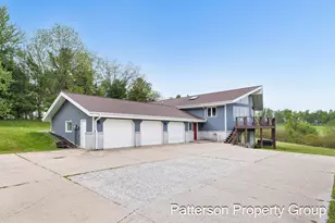 4154 S Sunset Dr, Fremont, MI 49412 - Photo 2