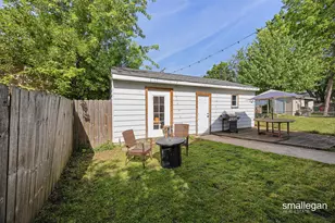 1321 Davis Ave NW, Grand Rapids, MI 49504 - Photo 24