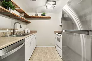 2103 Stone School Cir, Ann Arbor, MI 48108 - Photo 10