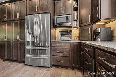 6234 Hall Street SE, Grand Rapids, MI 49546 - Photo 14