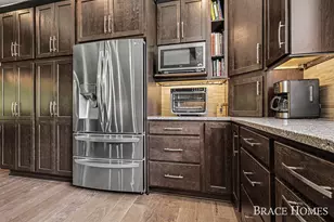 6234 Hall St SE, Grand Rapids, MI 49546 - Photo 14