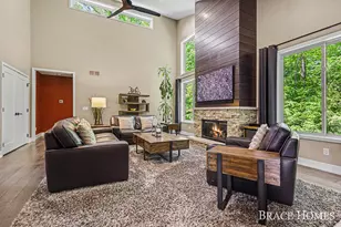 6234 Hall St SE, Grand Rapids, MI 49546 - Photo 6