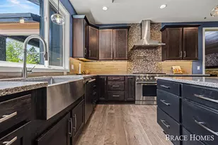 6234 Hall St SE, Grand Rapids, MI 49546 - Photo 12