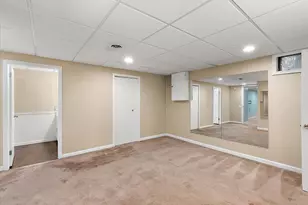 4742 Curwood Ave SE, Grand Rapids, MI 49508 - Photo 28