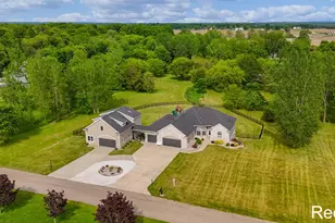 10580 Stirrup Dr, Caledonia, MI 49316 - Photo 2
