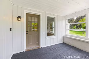 204 N Sherwood Ave, Plainwell, MI 49080 - Photo 6