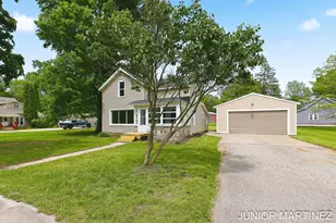 204 N Sherwood Ave, Plainwell, MI 49080 - Photo 28