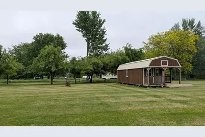 121 W Adams Road, Bronson, MI 49028 - Photo 4