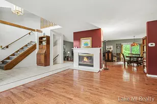 5537 Bentbrook Dr SE, Grand Rapids, MI 49508 - Photo 2