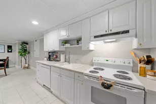 46571 Galway Dr, Novi, MI 48374 - Photo 56