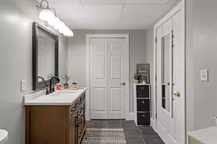 46571 Galway Dr, Novi, MI 48374 - Photo 64