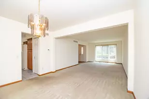 2377 Duke Dr, Troy, MI 48085 - Photo 14