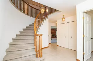2377 Duke Dr, Troy, MI 48085 - Photo 8