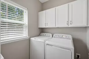 302 Dewey St, Royal Oak, MI 48067 - Photo 16