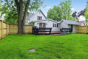 409 Oak St, Three Oaks, MI 49128 - Photo 32
