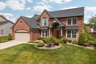 2956 Leslie Park Cir, Ann Arbor, MI 48105 - Photo 2