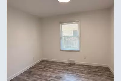 6145 N Dowling Avenue, Westland, MI 48185 - Photo 10