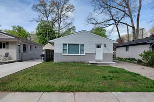 6145 N Dowling Ave, Westland, MI 48185 - Photo 2